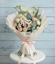 Букет цветов из:  Розы и Лизиантусы в Гелдагане