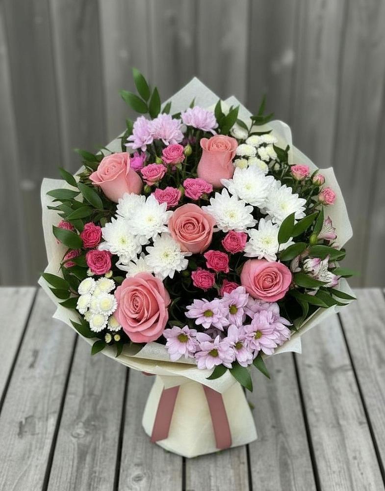 Букет цветов из: Альстромерии, Гвоздики, Розы и Хризантемы в Гелдагане