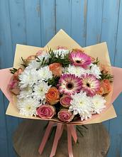 Букет цветов из:  Розы, Герберы и Хризантемы в Гелдагане