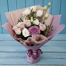Букет цветов из:  Розы и Лизиантусы в Гелдагане