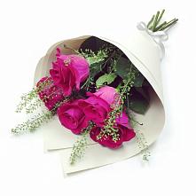 Букет цветов из:  Розы в Гелдагане