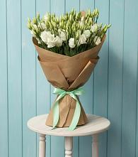 Букет цветов из:  Лизиантусы в Гелдагане