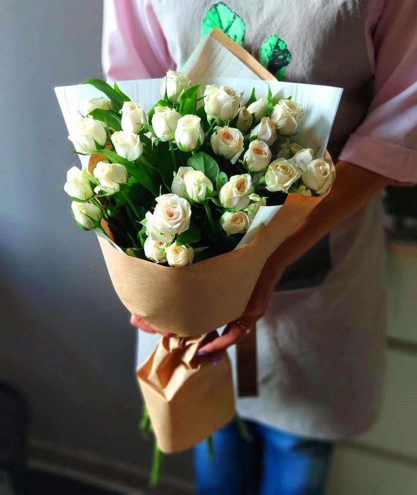 Букет цветов из: Розы в Гелдагане