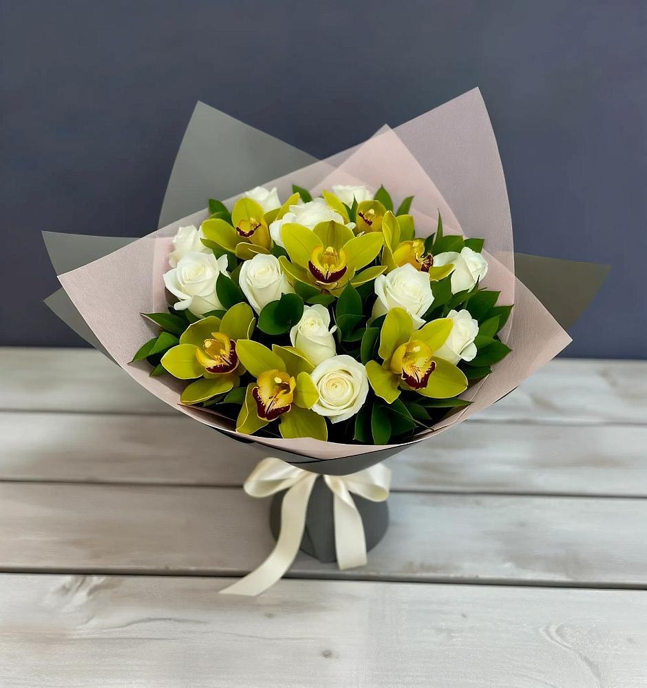 Букет цветов из: Орхидеи и Розы в Гелдагане