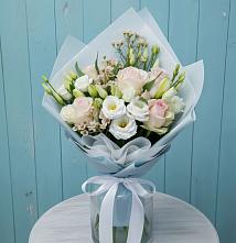 Букет цветов из:  Розы и Лизиантусы в Гелдагане