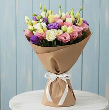 Букет цветов из:  Лизиантусы в Гелдагане